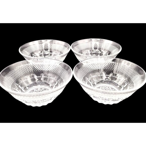 Other - Clear Glass Berry Bowls Diamond Pattern Vintage Retro Kitchenware Set of 4